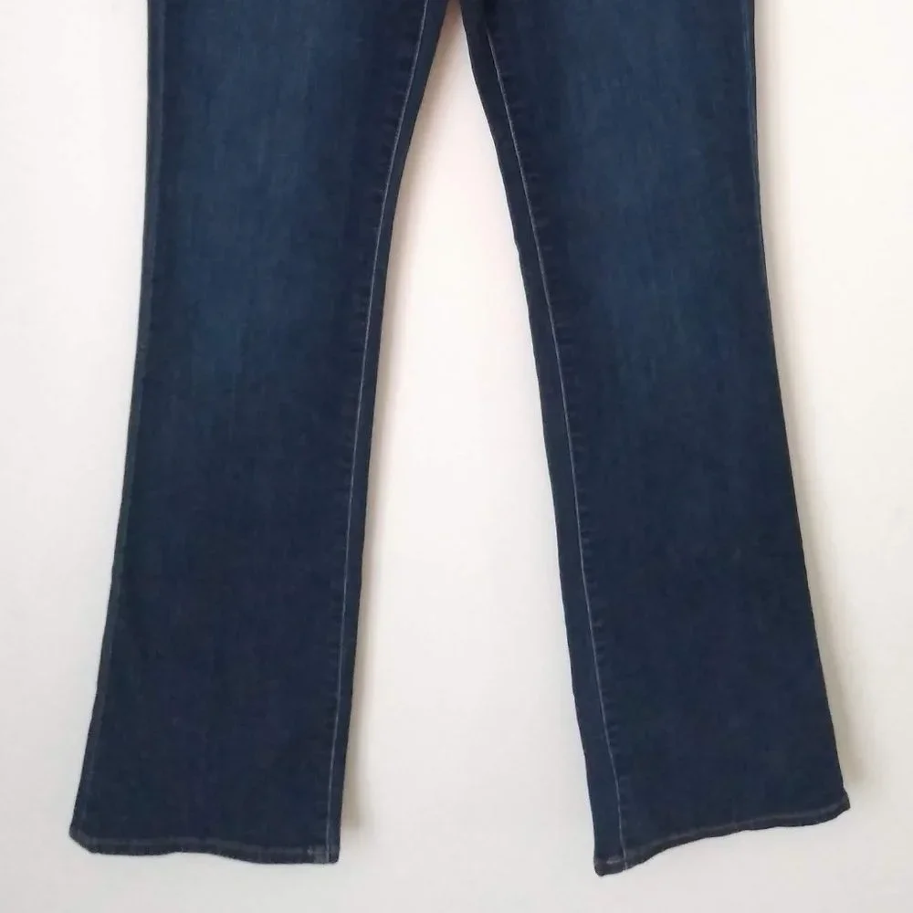 💥 EUC Lucky Brand Sweet'N Low Dark Wash Jeans - Picture 6 of 6